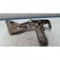 Support moteur droit...