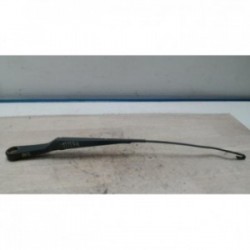 Bras essuie glace avant...