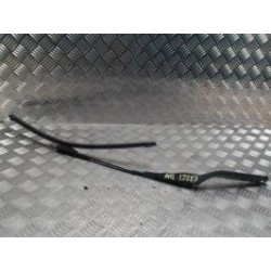 Bras essuie glace avant...