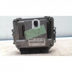 Calculateur moteur RENAULT...