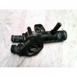 Boitier eau RENAULT CLIO 2...