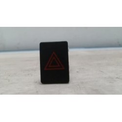 Bouton de warning NISSAN...