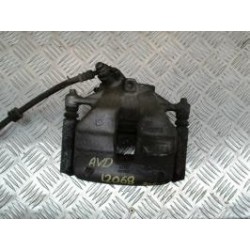 Etrier avant droit...