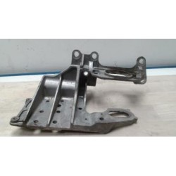 Support moteur gauche...