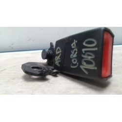 Attache ceinture arriere...