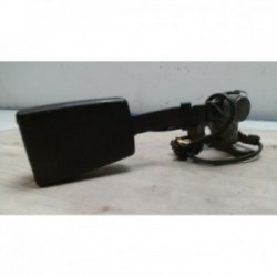 Attache ceinture arriere...