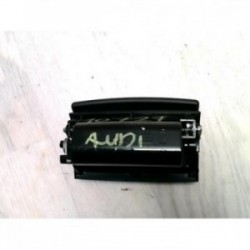 Vide poche avant droit AUDI...