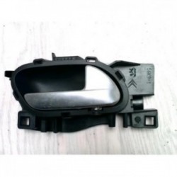 Poignee interieur arriere...