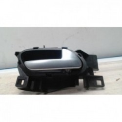 Poignee interieur avant...