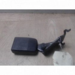 Attache ceinture arriere...