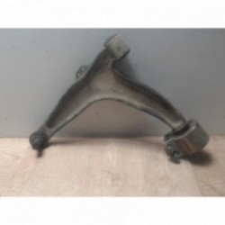 Triangle avant gauche SAAB...