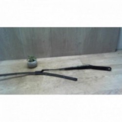 Bras essuie glace avant...