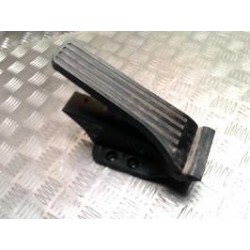 Pedale d'accelerateur...