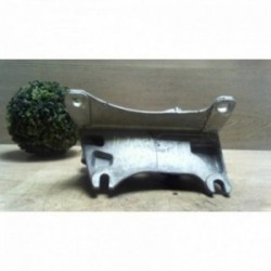 Support moteur gauche...