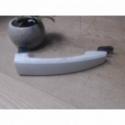 Poignee porte avant gauche...