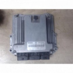 Calculateur moteur RENAULT...