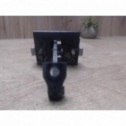 Charniere de porte avant...