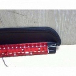 Feu arriere stop central...