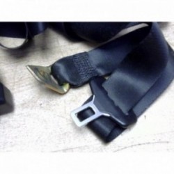 Ceinture arriere droit...