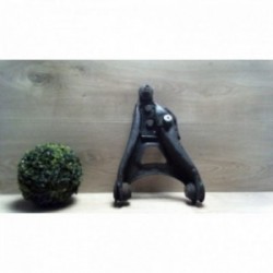 Triangle avant droit...