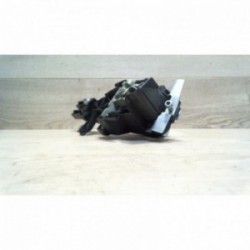 Poignee porte avant gauche...