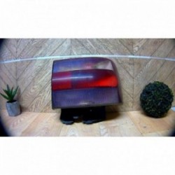 Feu arriere principal droit...