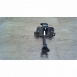 Tirant de porte avant droit...