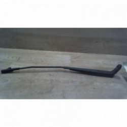 Bras essuie glace avant...