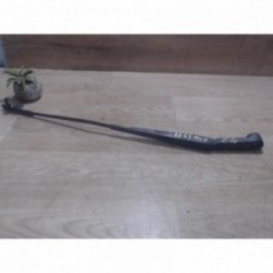 Bras essuie glace avant...