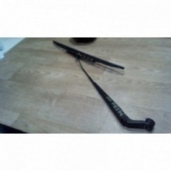 Bras essuie glace avant...