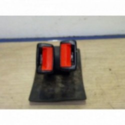 Attache ceinture arriere...