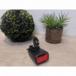 Attache ceinture arriere...