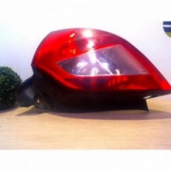 Feu arriere principal droit...