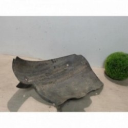 Pare boue avant droit...