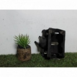 Etrier avant droit...