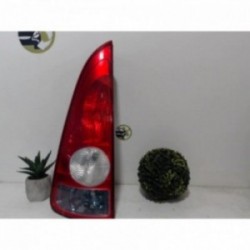 Feu arriere principal...