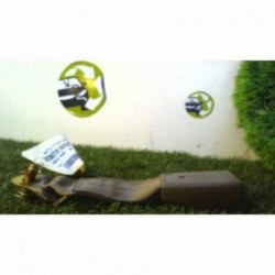 Attache ceinture arriere...