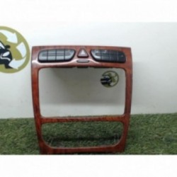 Bouton de warning MERCEDES...