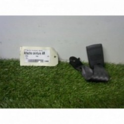 Attache ceinture arriere...