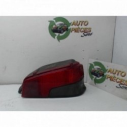 Feu arriere principal droit...