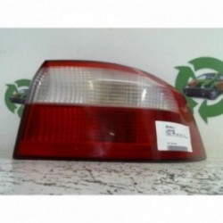 Feu arriere principal droit...