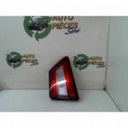 Feu arriere principal droit...