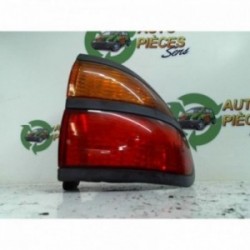 Feu arriere principal droit...