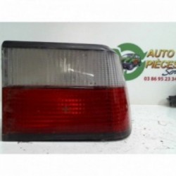 Feu arriere principal droit...