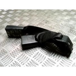 Attache ceinture arriere...