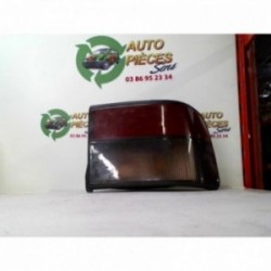 Feu arriere principal droit...