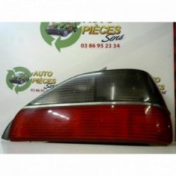 Feu arriere principal droit...