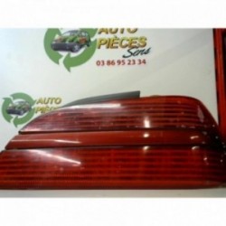 Feu arriere principal droit...