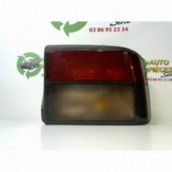 Feu arriere principal droit...