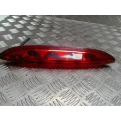 Feu arriere stop central...